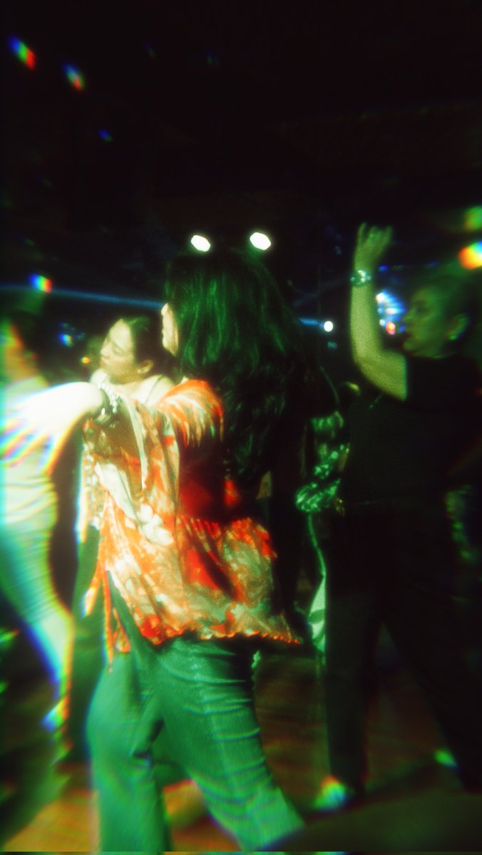 AestheticFunk's tweet photo. i don't call myself "thediscochic" for nothing 🪩✨ https://t.co/4N6NswyeAi