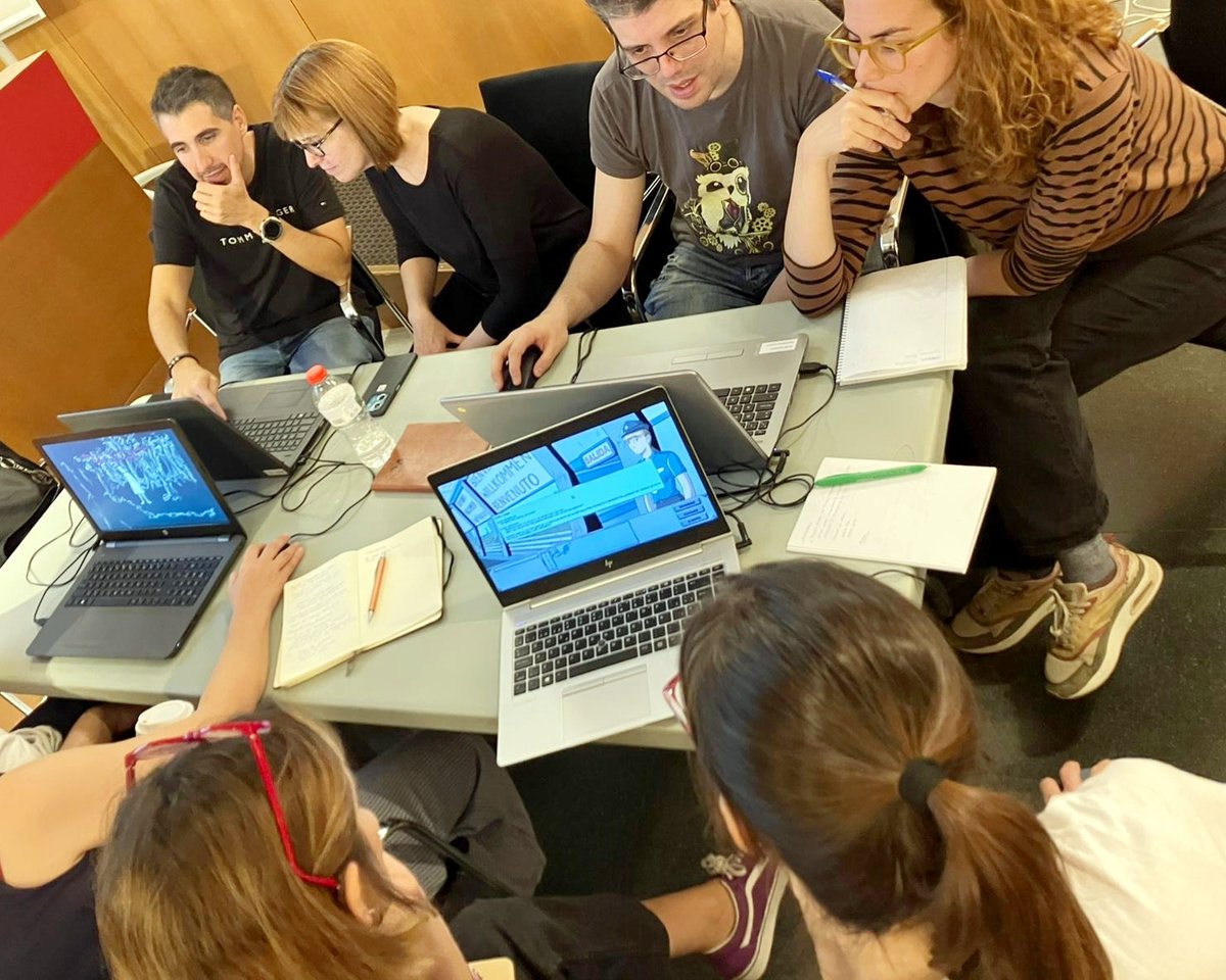 Biblioteca del Casino de Manresa tweet media