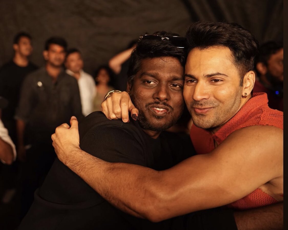 الإعلان التشويقي الاول لفيلم #BabyJohn يمر على الرقابة ويخرج يوم الجمعة 1 نوفمبر ليعرض مع #SinghamAgain #BhoolBhulaiyaa3 في قاعات السينما
يمكن ان نتوقع تيزر ضخم بأجواء #Jawan من دقيقتين ، بطولة فارون دهاوان كيرثي سوريش وجاكي شروف ، إصدار كريسماس 2024 #VarunDhawan