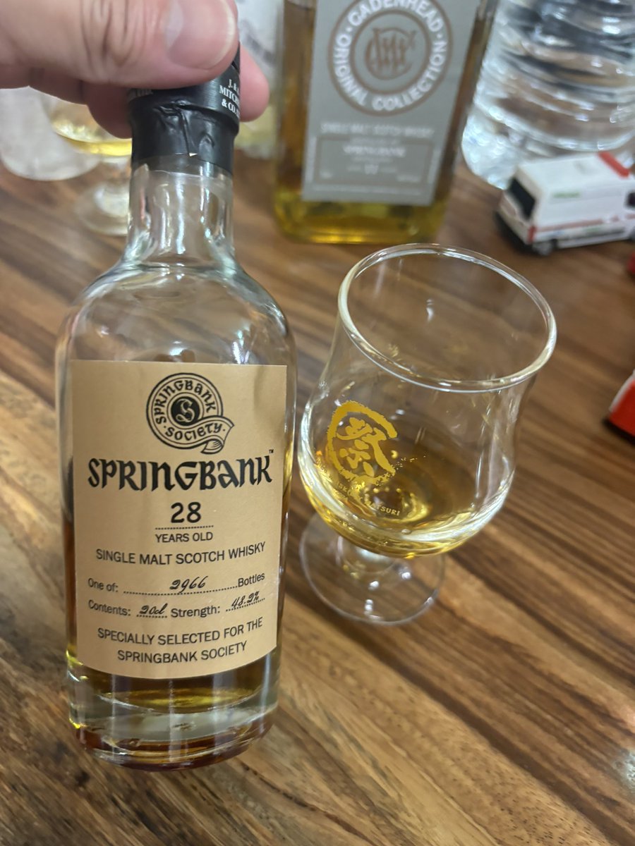 akiaseiya's tweet photo. 今日はプチ持ち寄り会👍
軽い飲みのつもりが…。

持ち寄ってくれたやつがレベチで😓😓
ホスト奥さまのつくる山形芋煮が美味しすぎた。食いつきすぎて写真なし、取り忘れました〜🤤

ど平日に集まって飲めるの幸せすぎる〜😙 https://t.co/pOa4eTrDdw
