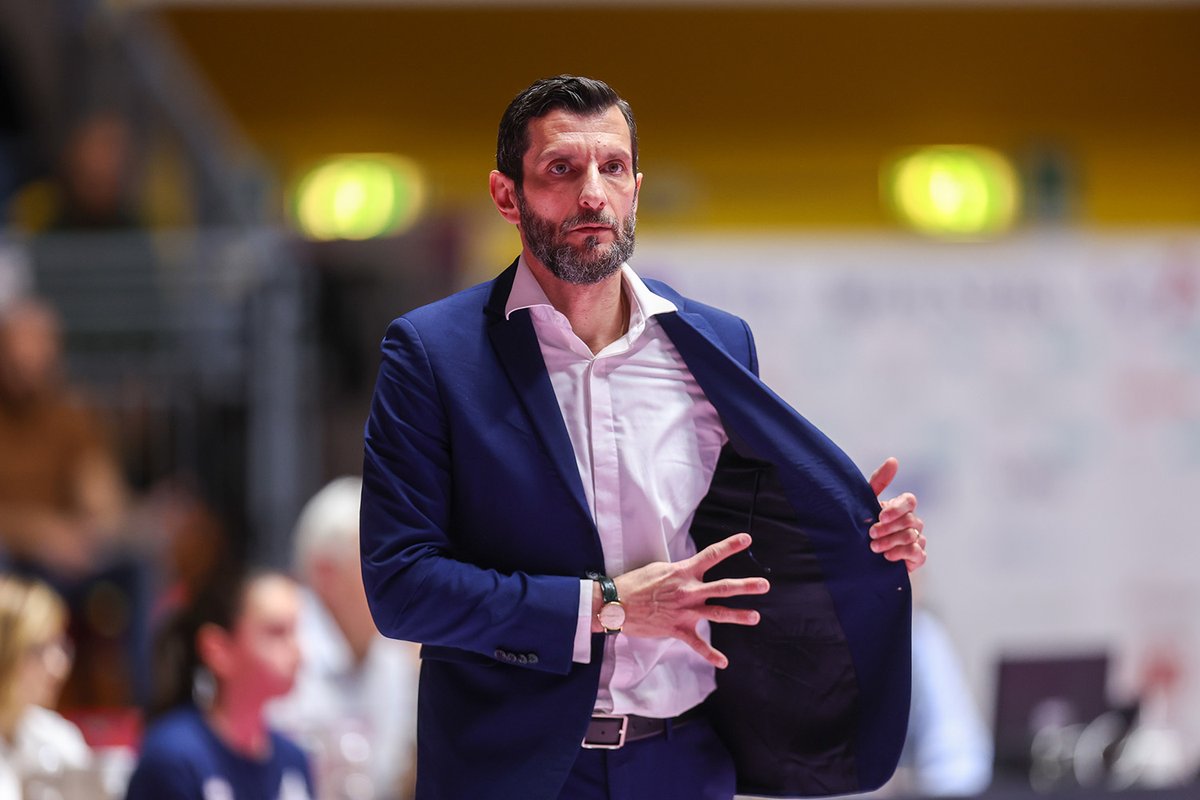 Volleyball_it's tweet photo. 🏐🇩🇪 Germania: Bregoli nuovo CT
#VolleyballIT #Pallavolo #Germania #DVV #Volleyballit+  #Bregoli #Chieri
🔎https://t.co/w3fineDQ9A https://t.co/uzbnVkhCah