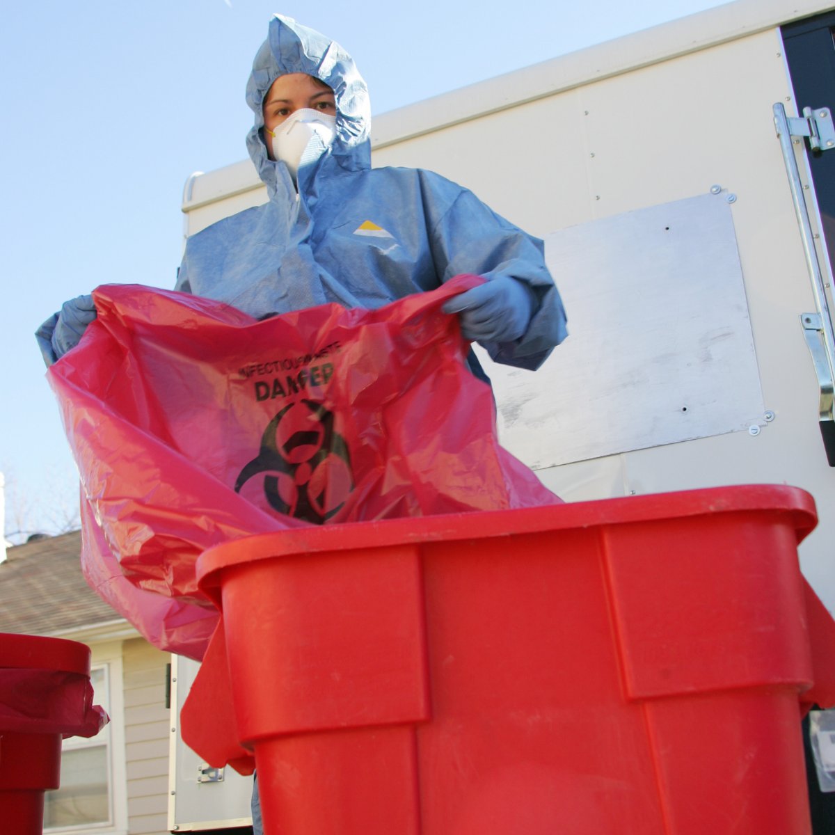 albanyenv's tweet photo. Don't risk improper disposal of #hazardouswaste. ☣️ 

Albany Environmental &amp; Construction Group ensures compliance with all regulations. ✔️ Our experts are ready to help with your chemical disposal. 🛢️ 

Contact us to get started! 📞 https://t.co/EJLpsVYEoy