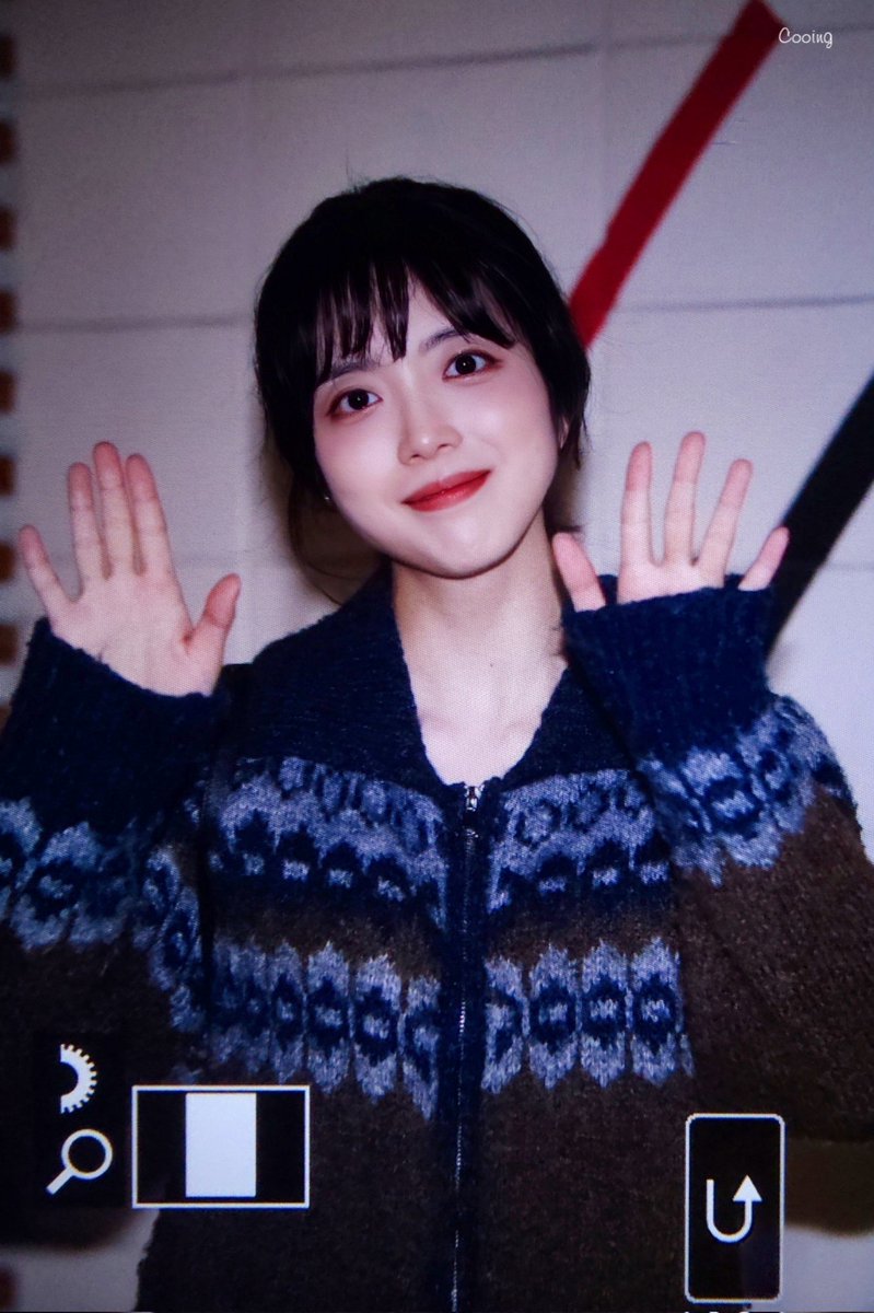 Cooing_0420's tweet photo. 241023 프리뷰

오늘도 고생했어😃

#지수연 #수연 #SUYEON #JISUYEON 
#위키미키 #WekiMeki https://t.co/IjpCTJtB5z
