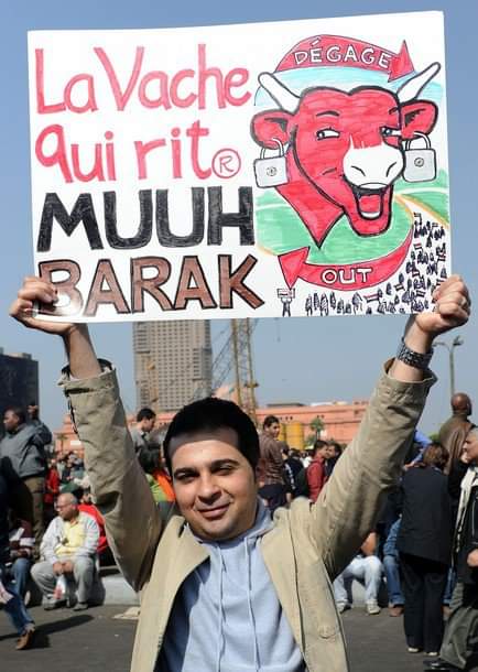 AlisZonee's tweet photo. لسه واقع قدامي بيدچ قديمة على فيسبوك عليها مئات الصور من ثورة يناير ٢٠١١ فيها دُرر https://t.co/HRhPpvF8ul