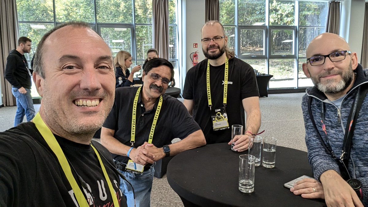 Jonathan Vila 🥑 ☕️ -🇪🇺🇪🇸🇵🇷 (@vilojona) on Twitter photo It was very nice to meet you <a href="/venkat_s/">Venkat Subramaniam</a> and <a href="/wlodekkr/">Włodek Krakowski</a> and <a href="/gvaireth/">Paweł Zajączkowski</a> and have great conversations during <a href="/JDD_Krakow/">JDD</a> #jdd24 It was very nice to meet you <a href="/venkat_s/">Venkat Subramaniam</a> and <a href="/wlodekkr/">Włodek Krakowski</a> and <a href="/gvaireth/">Paweł Zajączkowski</a> and have great conversations during <a href="/JDD_Krakow/">JDD</a> #jdd24