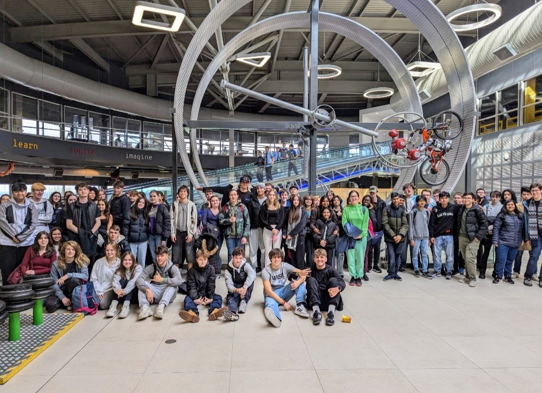 StepasideETSS's tweet photo. Our 5th years off exploring @ExploriumI 🧬🧪🧲
#Science #LCScience #Explorium https://t.co/YkTmOok60f