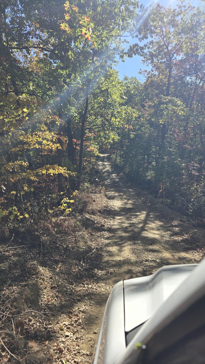 RigSourceInc's tweet photo. When we say we go anywhere, we mean it... Our WV Product Specialist, Anthony Caldwell on a visit to a core drilling site in the Appalachian mountains. Task trained their new driller on the GT8. Thanks, Anthony for exemplifying the Rig Source Way &amp; sharing these office views! https://t.co/t5NpfzCSKO