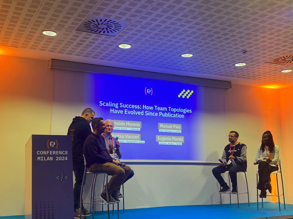 cleyrauc's tweet image. Interesting panel with Manuel Pais discussing on how Team Topologies have evolved at @CodemotionIT #CodemotionMilan24
