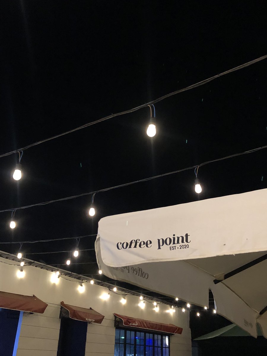 BronJoe's tweet photo. catching up session ☕️💬✨ https://t.co/bdkH9QYLEQ