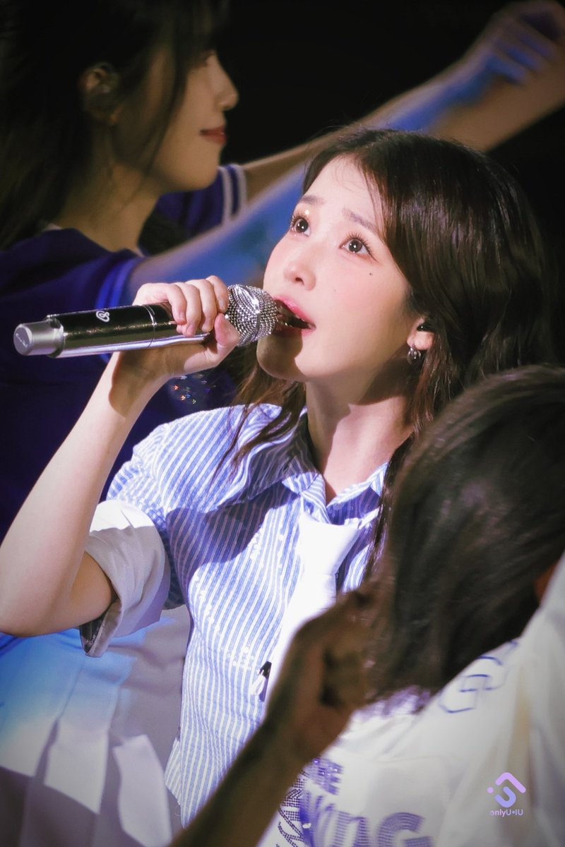 I vote #iu for Fans’ Choice - Female Award #2024MAMAVOTE