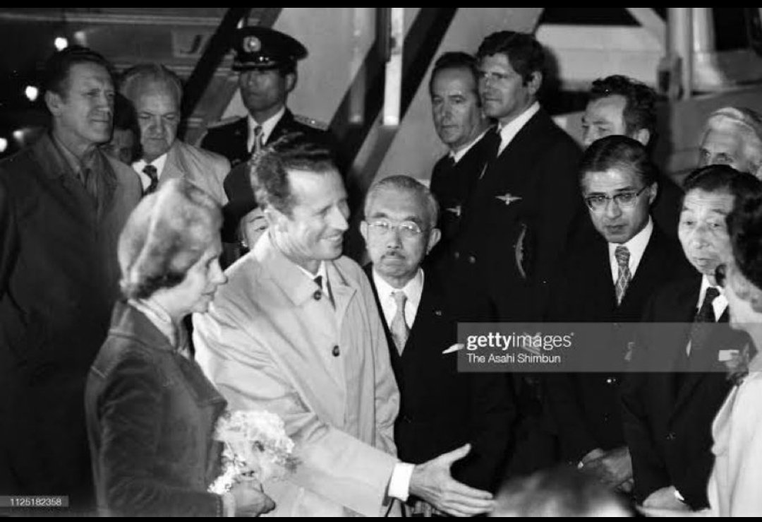 昭和天皇と
皇后陛下雅子さまのお父様