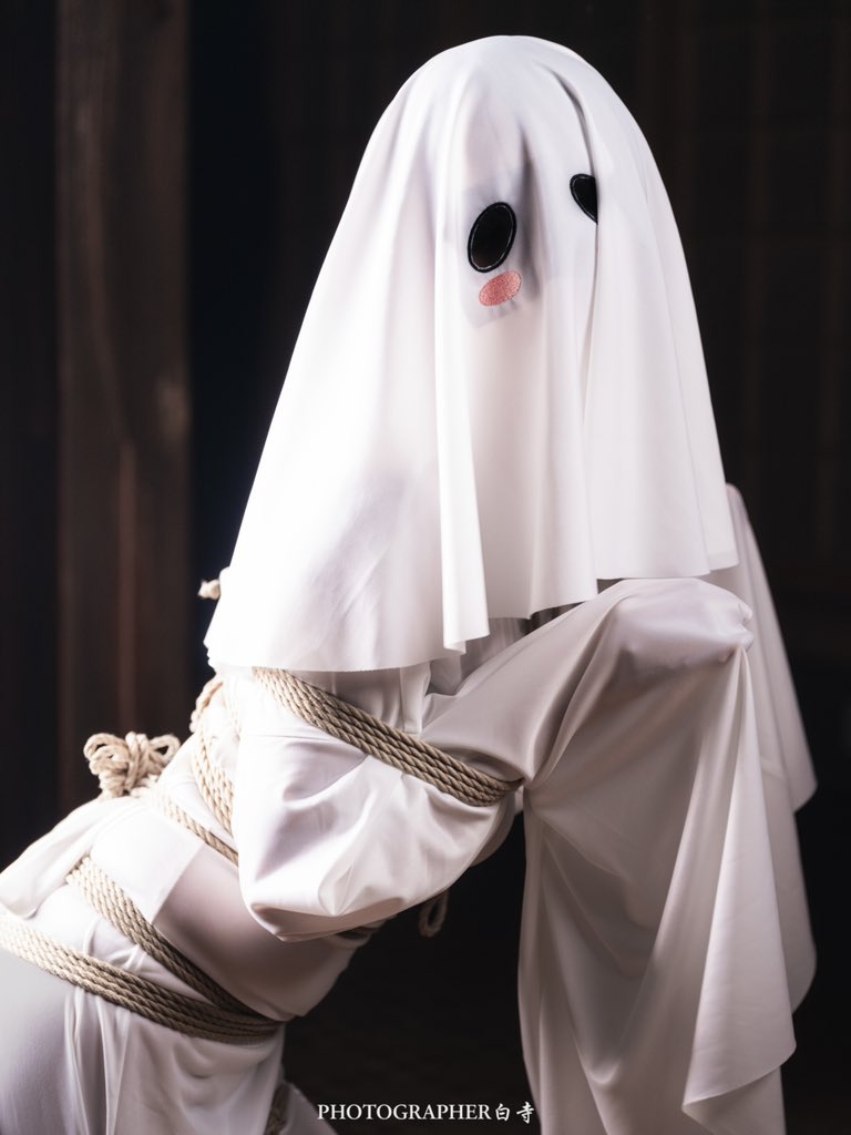 万圣节色👻
P：@whiteplace_1 
M：@lanArashi1 https://t.co/lHfa0mk7D9