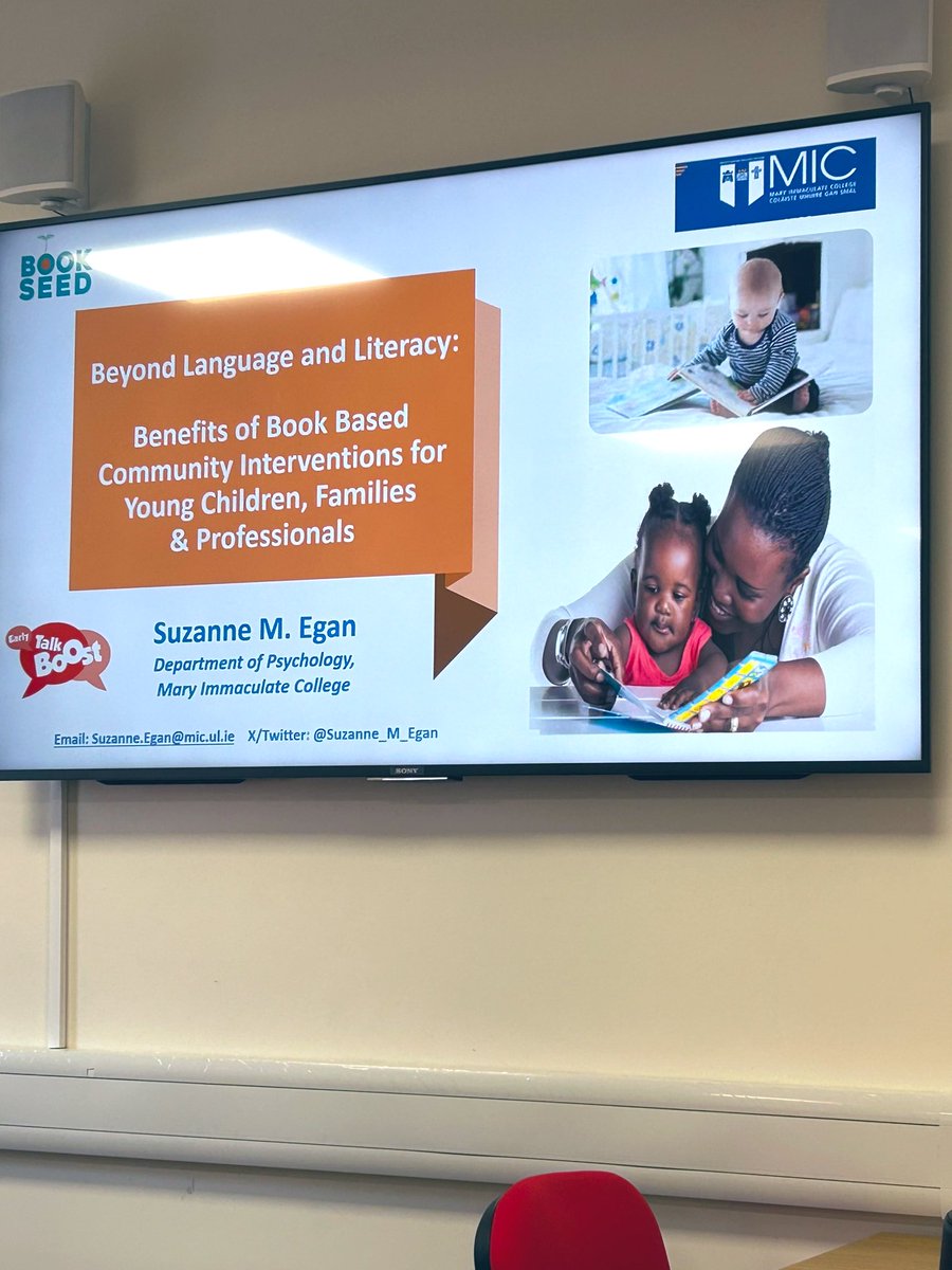 PsychologyMIC's tweet photo. We kicked off our first @PsychologyMIC research seminar of the semester today chaired by @BranaghOS and featuring the research of our own @Suzanne_M_Egan on benefits of community book interventions - powerful findings and much food for thought! #TalkBoost #NationalBookMonth https://t.co/LsmLmrjeR0