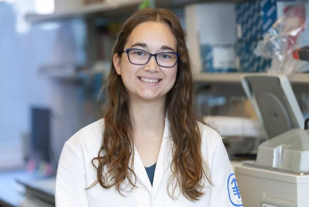 #GSK Student @Jenna_M_Snyder in the lab of Adrienne  Boire recently presented a poster on her research at the Cancer Research UK Brain Tumour Conference in London, UK. Well done!
