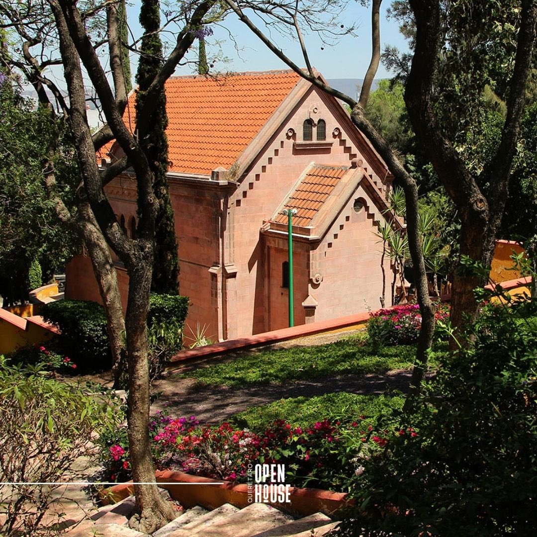 Imagina recorrer un lugar que conecta naturaleza, historia y urbanismo. Acompáñanos a conocer este espacio emblemático de Querétaro junto con Margarita Ladrón de Guevara Heresmann.

El recorrido tendrá lugar el viernes 25 de octubre a las 4:00 pm.