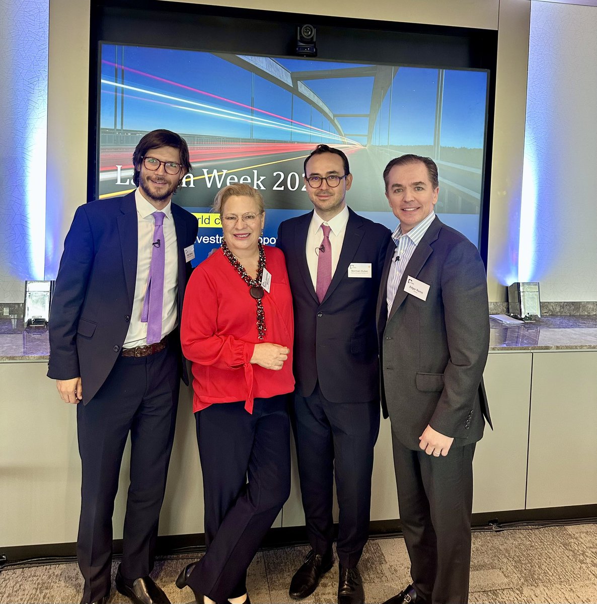 Great to have met with the talented legal team from DLA Piper, legal firm known for driving innovation and delivering outstanding results in complex transactions and disputes. Their commitment to creating a more sustainable and just future through pro bono work is truly