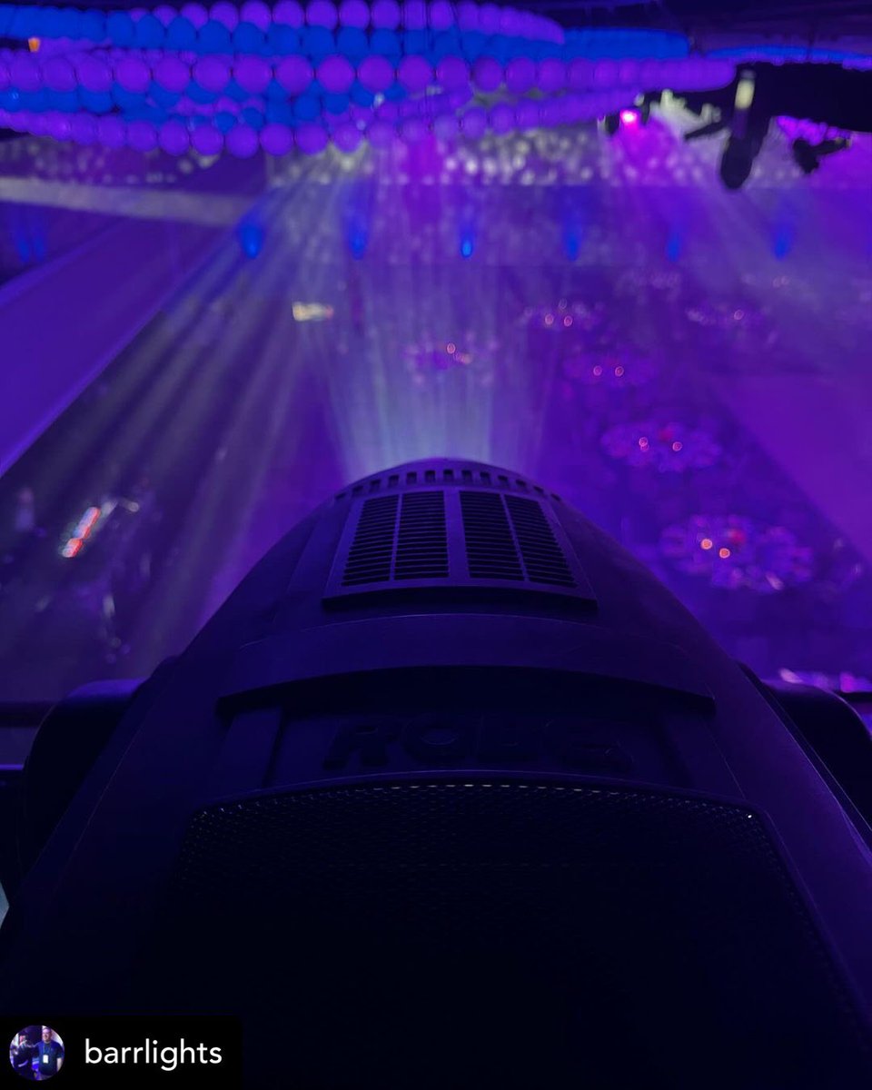 TheRobeWay's tweet photo. Lighting up the HACR Symposium at the New York Marriott Marquis in NYC with Barr Lights & a rig using @Robelighting #BMFL & #Tarrantula luminaires.
#therobeway #robelighting #robeintherig #barrlights #eventlighting #eventdesign https://t.co/JffVkPfLGL