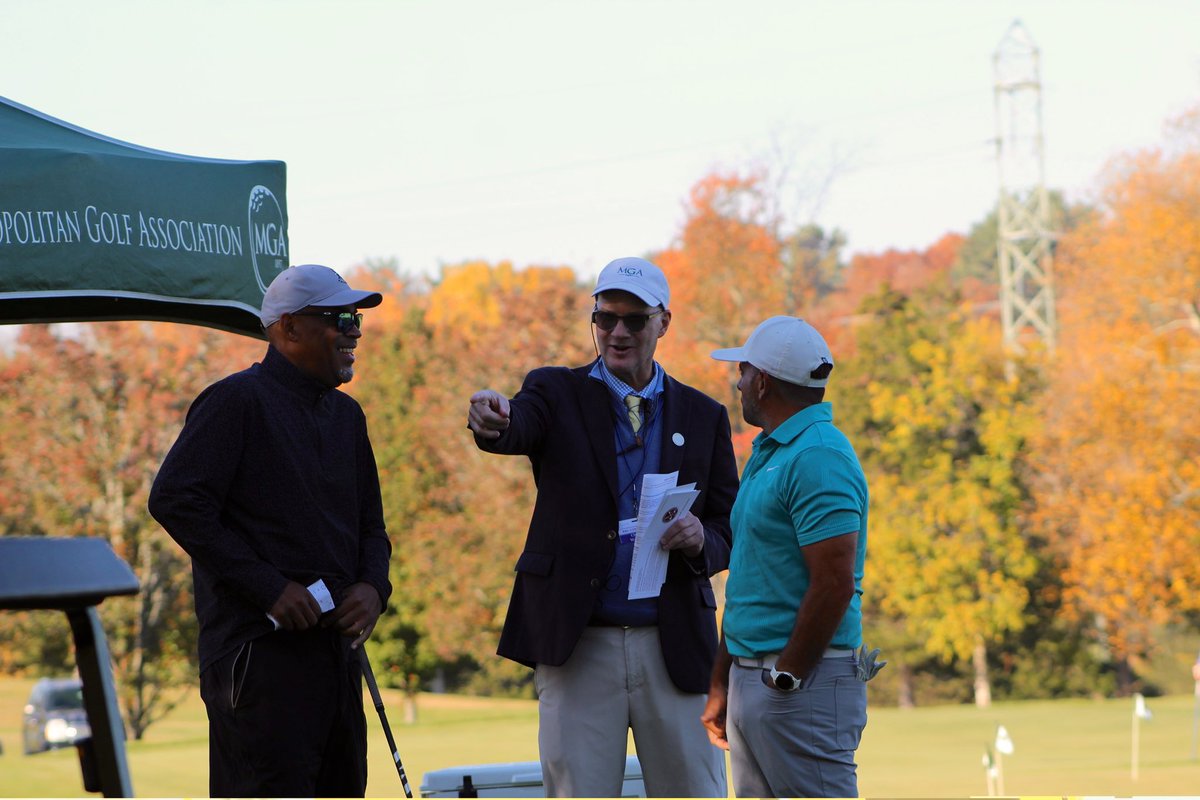 Our leaders are off for the final round of the 15th Mid-Amateur Championship at Wiltwyck. 

Live scoring: bit.ly/3BBk5bx
Photos: bit.ly/3BVeRrf
