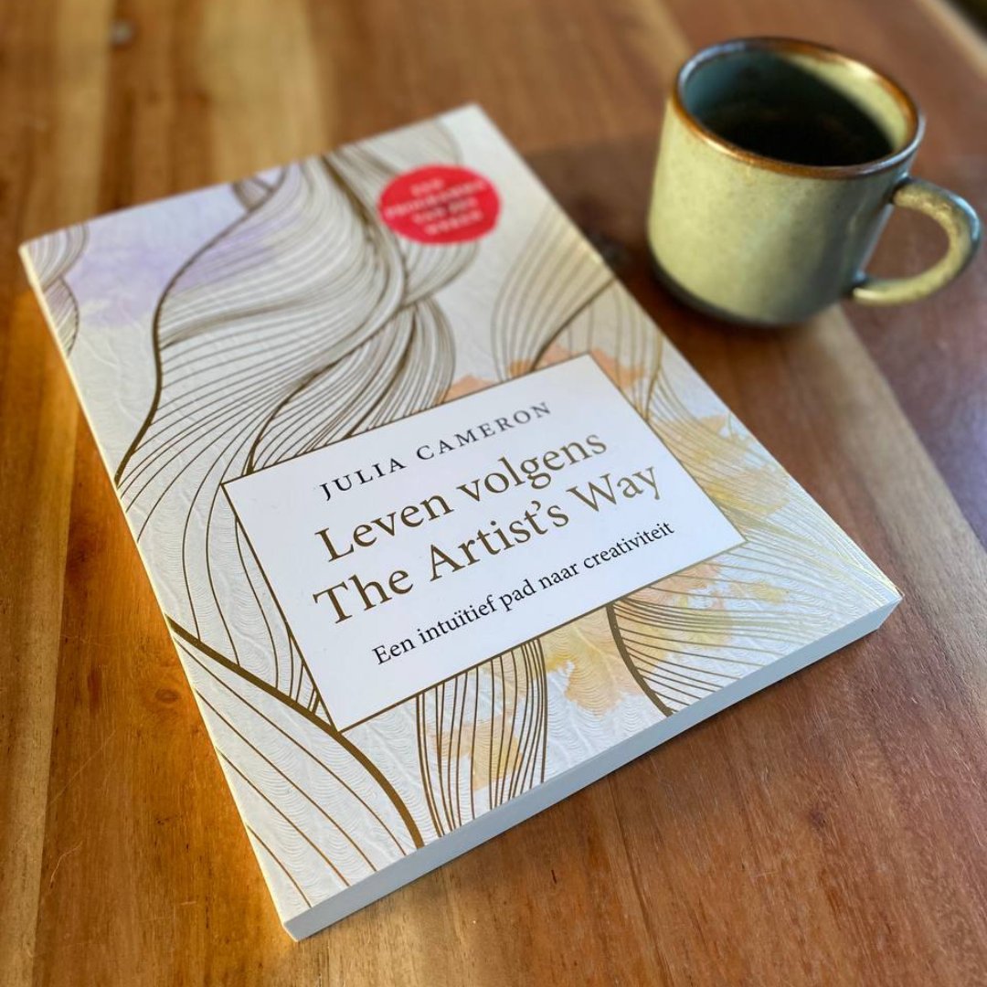 Ben je op zoek naar een inspirerend boek om de maand mee af te sluiten? Onze boekentip van de maand is 'Leven volgens The Artist's Way' van Julia Cameron ✨

Meer weten over dit Boek van de Maand oktober? 👉 l8r.it/DrE5