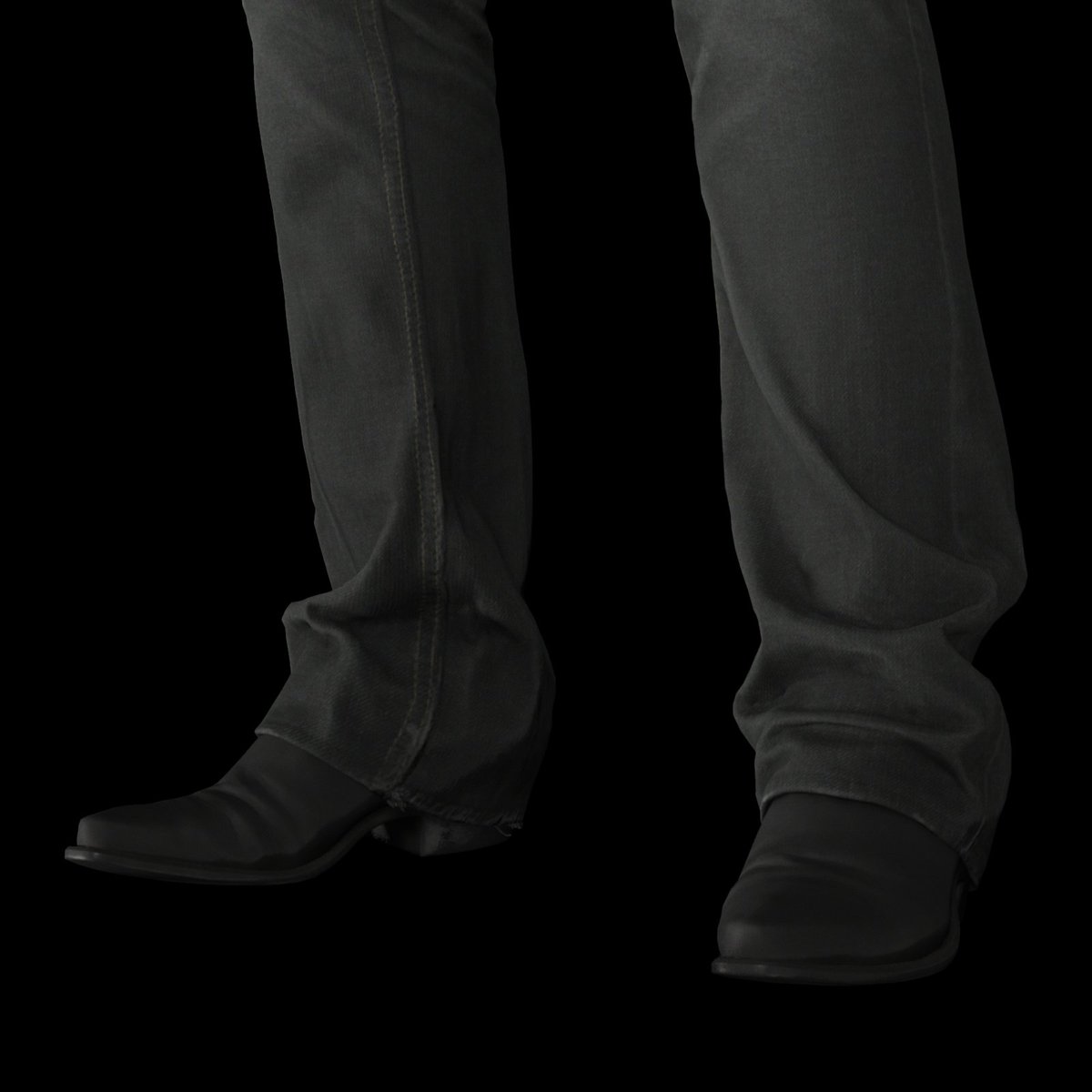 This fall, return to a classic. 

All owners of the Deluxe Edition of Alan Wake 2 receive Alan Wake's outfit from the original game. Experience the Dark Place with all the swag of Alan Wake 1. Elbow patches and excessive layering included.