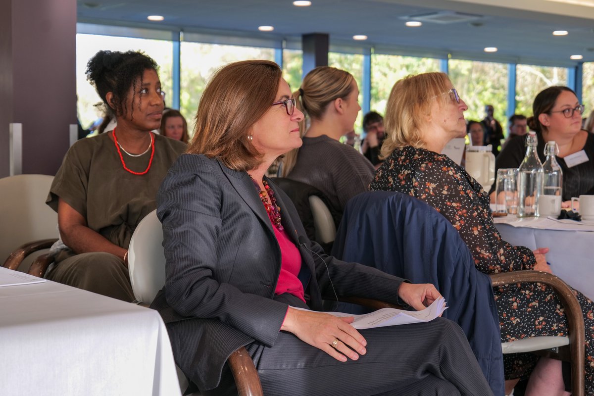 Diolch <a href="/DiverseCymru/">Diverse Cymru</a> for inviting me to the Cultural Competence Awards.

Over 160 organisations and workplaces have joined the scheme - that's 160 steps towards a better Wales.

Anrhydedd cael ymuno a chi i gydnabod gwaith caled pawb i sicrhau dyfodol tecach i Gymru 🏴󠁧󠁢󠁷󠁬󠁳󠁿