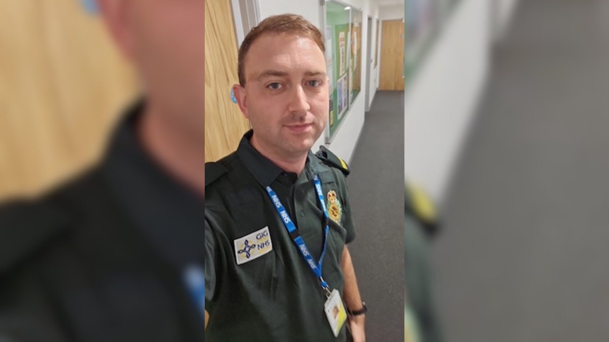 Welsh Ambulance tweet media
