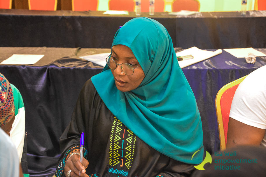 Ayyudah's tweet photo. On Monday 21st October 2024, I was opportuned to be part of a stakeholder engagement where we reviewed the Women Economic Empowerment (WEE) Policy and domestication  in Kano state. Special Thanks to @iweing @fableadvisory for making us part of this initiative. 

#WEELiftKano https://t.co/vqp5YoQiai