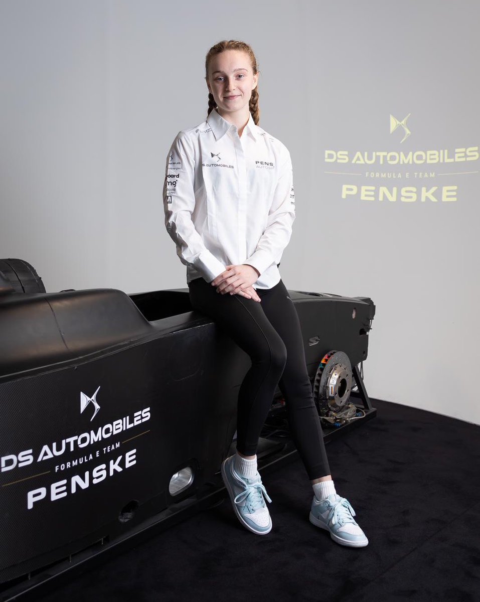 Greenlight Sports Management (@greenlightsp) on Twitter photo ‼️ #BREAKINGNEWS ➟ <a href="/_jessedgar/">Jessica Edgar</a> will take part in the ABB <a href="/FIAFormulaE/">Formula E</a> World Championship Women’s Test next month with <a href="/ds_penske_fe/">DS PENSKE FORMULA E TEAM</a>! Tap on the link below for more information.
📰 greenlightsports.com/ds-penske-anno…
#GreenlightSportsManagement #GSM #FormulaE #BloodSweatCareers #Motorsport ‼️ #BREAKINGNEWS ➟ <a href="/_jessedgar/">Jessica Edgar</a> will take part in the ABB <a href="/FIAFormulaE/">Formula E</a> World Championship Women’s Test next month with <a href="/ds_penske_fe/">DS PENSKE FORMULA E TEAM</a>! Tap on the link below for more information.
📰 greenlightsports.com/ds-penske-anno…
#GreenlightSportsManagement #GSM #FormulaE #BloodSweatCareers #Motorsport