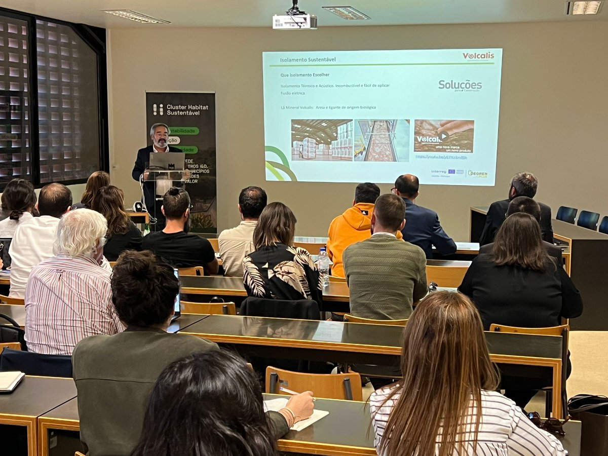 José Ávila e Sousa - Volcalis - destacou o trabalho da empresa na produção de #materiaisdeisolamento com foco na #Sustentabilidade, utilizando #materiaisreciclados e otimizando os processos de produção para reduzir o #impactoambiental.