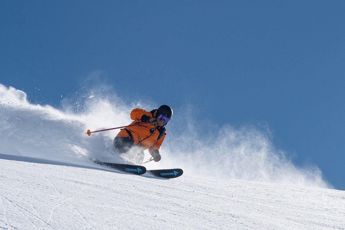 WagnerCustom's tweet image. When your skis are this good, it feels like you're skiing on clouds. ☁️

📷 @tordrilloheli

#UniquelyYours #WagnerSkis