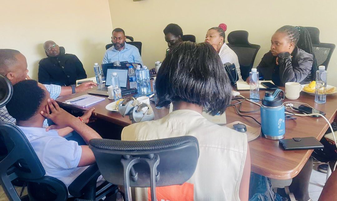 relonuganda's tweet photo. Grateful to learn through @BKanyamanza about the incredible opportunities lie within @IRAP &amp; how #RLOs can benefit. A huge thanks to @DevotaNuwe, @counselInno, @NRC_Norway, @youth_sat, @OYOH_IN, @PPDR_Uganda, @HOCW11, @arduganda, @ayan_africa #YARBG &amp; #AF 4joining us. #RLOsLead https://t.co/RkX3IntMki
