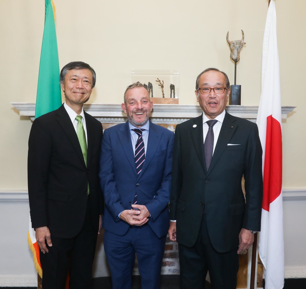 Today in Leinster House, Cathaoirleach of Seanad Éireann, Senator Jerry Buttimer met with the Mayor of Hiroshima, Mr. Kazumi Matsui. Mayor Matsui, signed the distinguished visitors book before addressing Seanad Éireann. #SeeForYourself