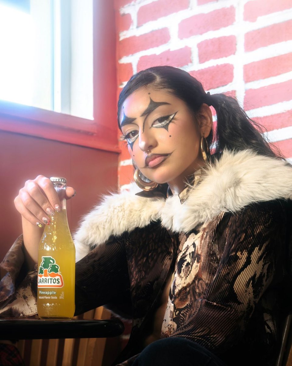 Jarritos's tweet photo. captured by @zonekawaii 💥 https://t.co/NCtOid0h6e