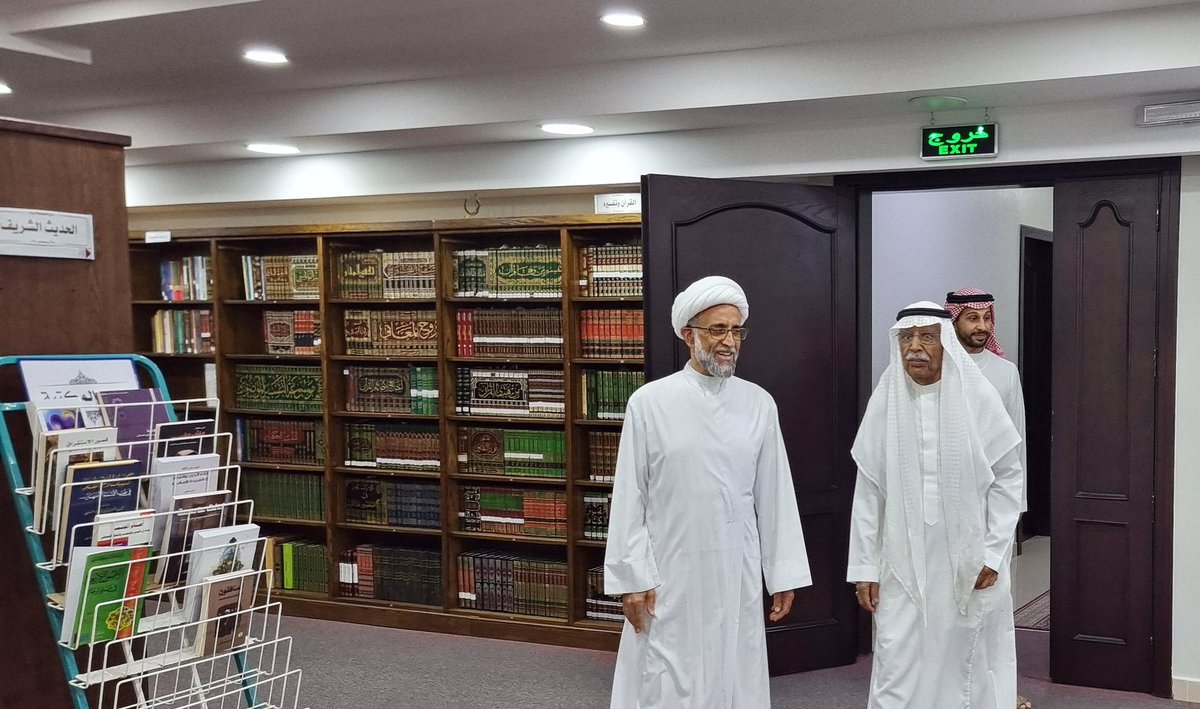 saffar_org's tweet photo. لدى استقبال الدكتور مرزوق بن تنباك  @Mtenback 

#الشيخ_الصفار : تقدير المبدعين شرط للنهضة الثقافية

https://t.co/8F6lG21Bcd https://t.co/tWp77ee1fE