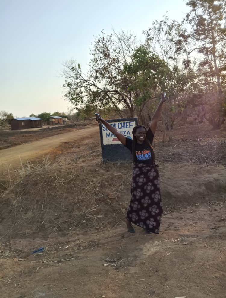 zasolar's tweet photo. Happy to contribute to rural electrification in Malawi! 🤩

In Malawi, 25.9% of households have access to at least one source of electricity: 11.3% of households have access through the national grid, and 14.6% have access through off-grid solutions, mostly solar. https://t.co/Klw6SPxCAH