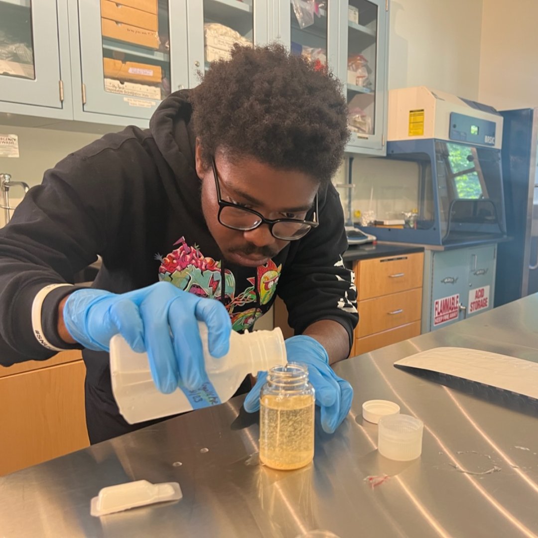 Join us at NATURE Lab in Troy, NY on Nov. 9 for River Connections 2024: a Riverkeeper and Water Justice Lab Celebration!

Enjoy an open house, shared meal, art exhibition, and more. RSVP now: ow.ly/77hq50TQ5a0
Photo by: Ellie Irons / NATURE Lab