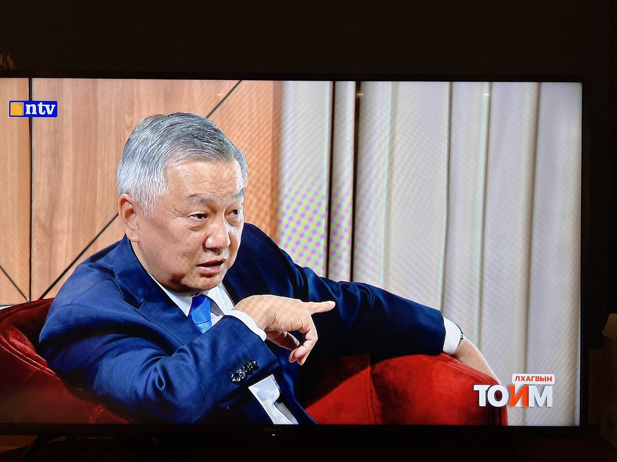 Temuujin71_Bat's tweet image. #body_language ???!!! 
Дорлигтой нийлж, дүү нараа ашиглаж олон “дээрэм” хийсэн гэж хаа нэгтээ дуулсан юм бна.