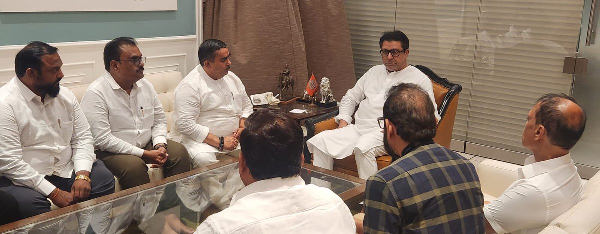 hp_mns's tweet photo. #राजसाहेबांचा_आदेश 🔥

आगामी विधानसभा निवडणुकीत महाराष्ट्राच्या नवनिर्माणातील राजसाहेबांचे शिलेदार !! 🚂

मा. सभागृह नेते, श्री. दिनकर धर्माजी पाटील यांचा महाराष्ट्र नवनिर्माण सेनेत जाहीर प्रवेश. 

महाराष्ट्र नवनिर्माण सेना अधिकृत उमेदवार नाशिक पश्चिम विधानसभा मतदारसंघ. 
#MNS2024 https://t.co/NQUxAIAQJF