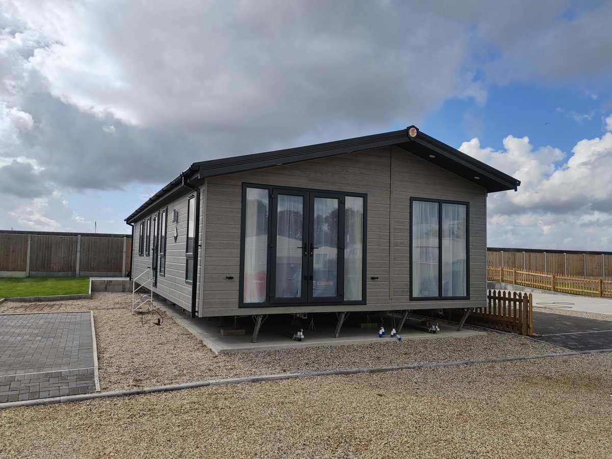 THE SENSATION-MIRRORED LAYOUT

A mirrored layout of our Sensation Lodge has arrived at <a href="/Millbeach/">Matt Kingston</a> Resort in Maldon, Essex. 

A mirrored layout is something we can offer in our standard range. To find out more, email info@sunseekerholidayhomes.co.uk

#lodges #luxurylodges #maldon