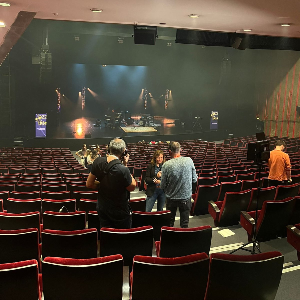 QuiPlusEst's tweet photo. 🎷Retour sur le lancement de la 37e édition du #festival #JazzEnTête !
Merci à l'équipe @F3Auvergne qui, pour l'occasion, a assuré un direct dans son ICI 19/20 #Auvergne.
+ d’infos dans le DP 👉 https://t.co/iQphxdicNQ https://t.co/8uI71UI4nI
