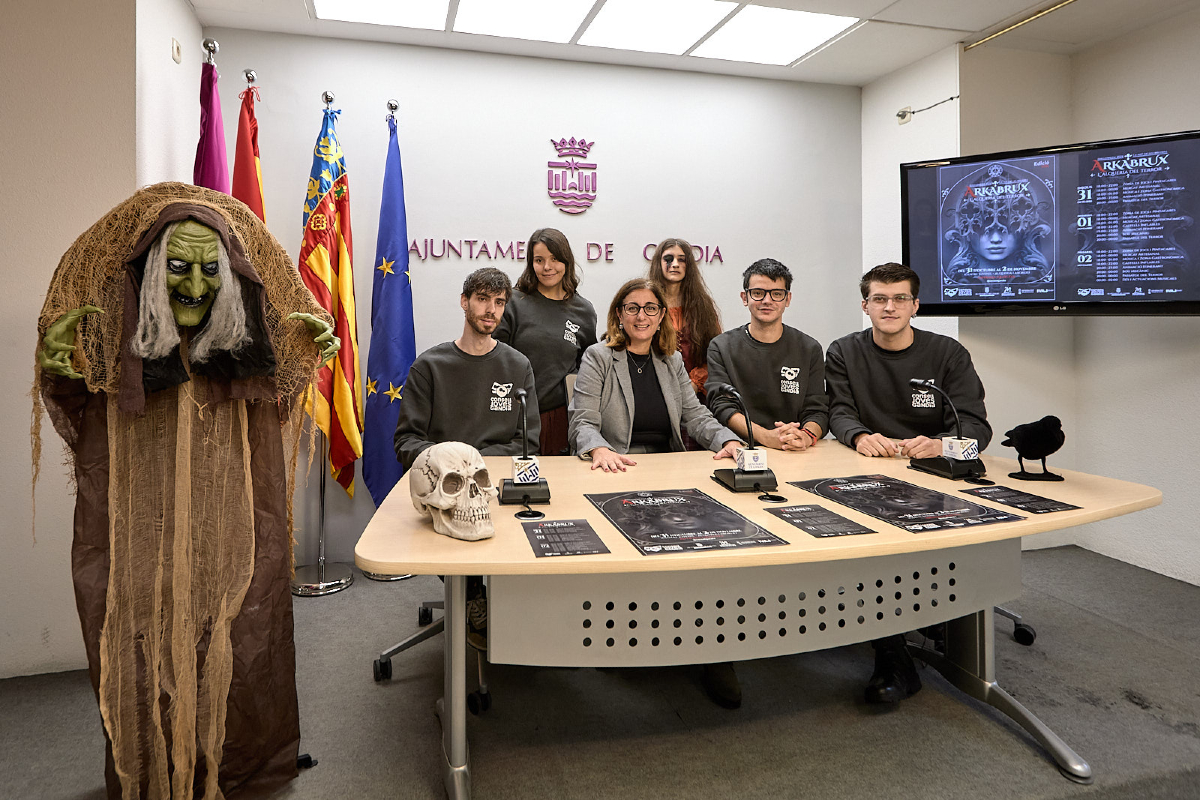 🎃 El <a href="/consellgandia/">Consell Joves Gandia</a> celebrarà Halloween amb la VIII edició de 'L'Alqueria del terror' del 31 d'octubre al 2 de novembre.

ℹ️ bit.ly/3Amtt2e

 📷  Natxo Francés