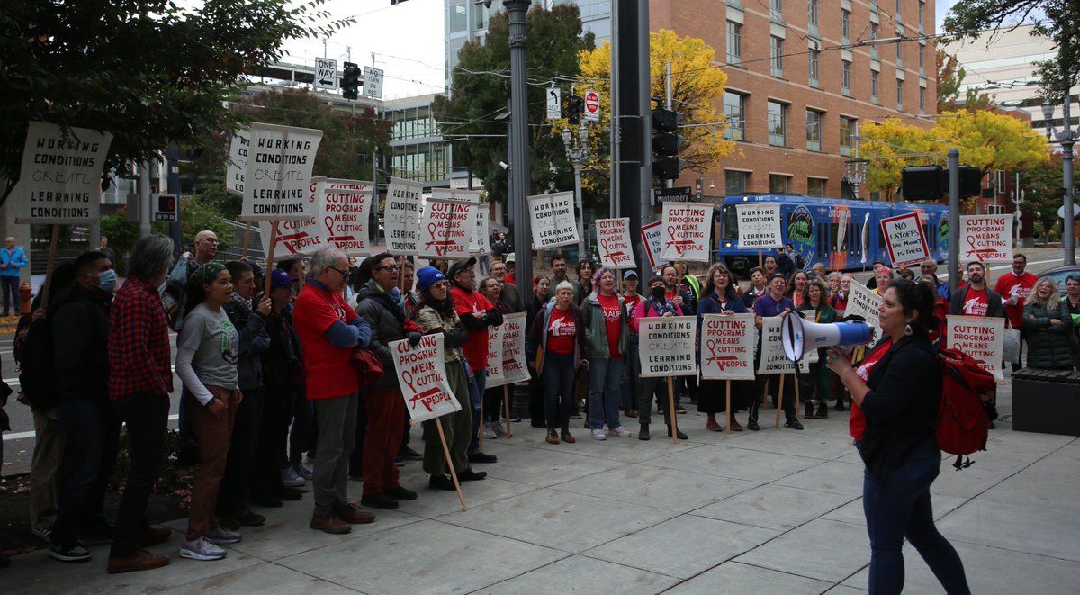 PSU-AAUP (@psu_aaup) on Twitter photo 2⃣4⃣ business days until contract expiration. Tick tock, <a href="/PSUPresident11/">President Ann E Cudd</a>⌛️
Join our practice picket Thursday 10/24 and help the 7.5% of PSU-AAUP represented workers who received notice of layoff fight back: tickettailor.com/events/psuaaup… 2⃣4⃣ business days until contract expiration. Tick tock, <a href="/PSUPresident11/">President Ann E Cudd</a>⌛️
Join our practice picket Thursday 10/24 and help the 7.5% of PSU-AAUP represented workers who received notice of layoff fight back: tickettailor.com/events/psuaaup…