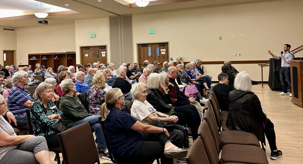JasonCrowCO's tweet photo. Wonderful to join Colorado’s Heather Gardens Democrats to help elect Dems up and down the ballot!
This is one of the most consequential elections of our lifetime.
Make a plan to vote and have your voice heard🗣️ https://t.co/AHOihTACOi
