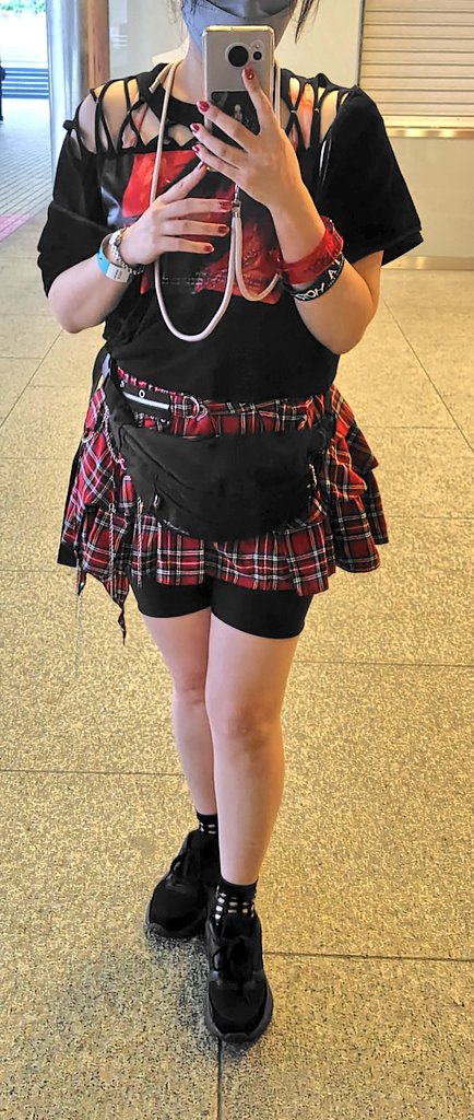 Reika_op's tweet photo. 今更ですが、悠太くんソロショケ東京2日目(10/18)と写真集お渡し会(10/19)のレポとお洋服をまとめました😌
#YUTA_HOPE 
#YUTA_HOPE_TOKYO https://t.co/66WGZ3vHGp