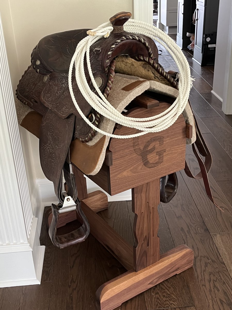 GreenDuckCustom's tweet image. Looking for a way to display your favorite saddle?  Want a stand that will fit equally well in your study as your barn?  Check out our Black Walnut Saddle Stand!  Crafted from locally sourced Walnut and finished with a  low sheen hard wax oil that accentuates the natural wood.…