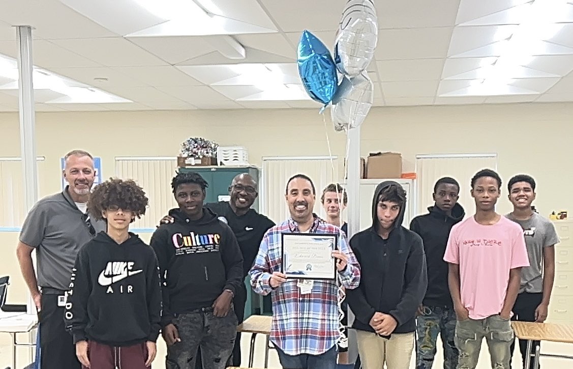 HCPSBW_BCA's tweet photo. We want to give Mr. Denis a big CONGRATULATIONS on being selected as the 2024-2025 Teacher Of The Year!  Thank you for all you do! 📚📖📝 📜📰@HillsboroughSch @VanAyresHCPS @KarenPerezTampa @WashingtonShake @HCPSBoard @MagnetHCPS @JuliaSCohen @hcpsdgaines @hcpspears @HCPSJones https://t.co/GuzPuJhKRM