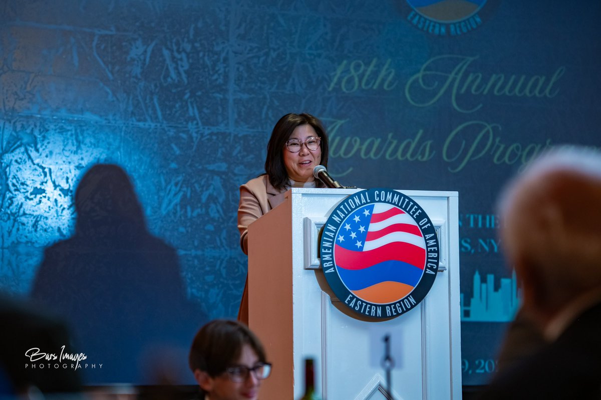 The ANCA Eastern Region was honored to present Representative Grace
Meng with the Freedom Award in recognition of her continued support for her Armenian-American constituents. This award is the highest honor bestowed upon individuals in recognition of their resilience, courage,