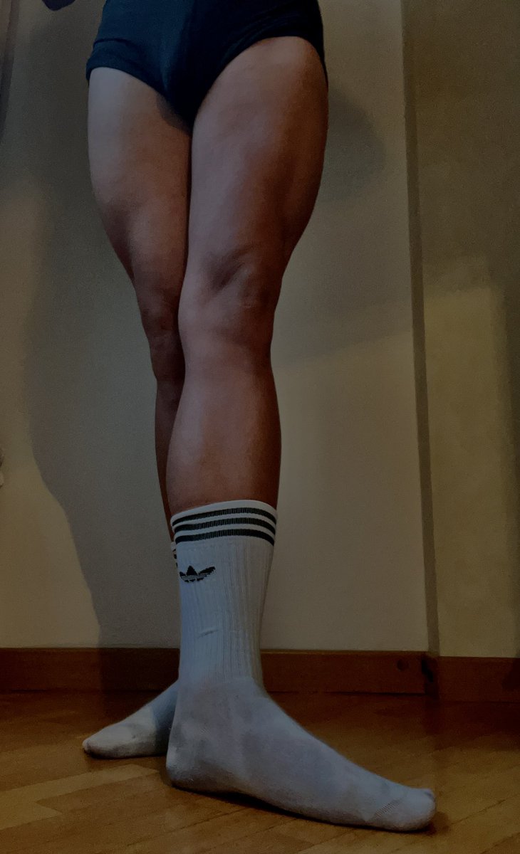 master45feet's tweet photo. RT if u want my big feet in your face 

RT if you want to fulfill my wishes

@master_italiani @masteritaliani @rt4dom @PromoRTpig https://t.co/LcWbIOKKFz