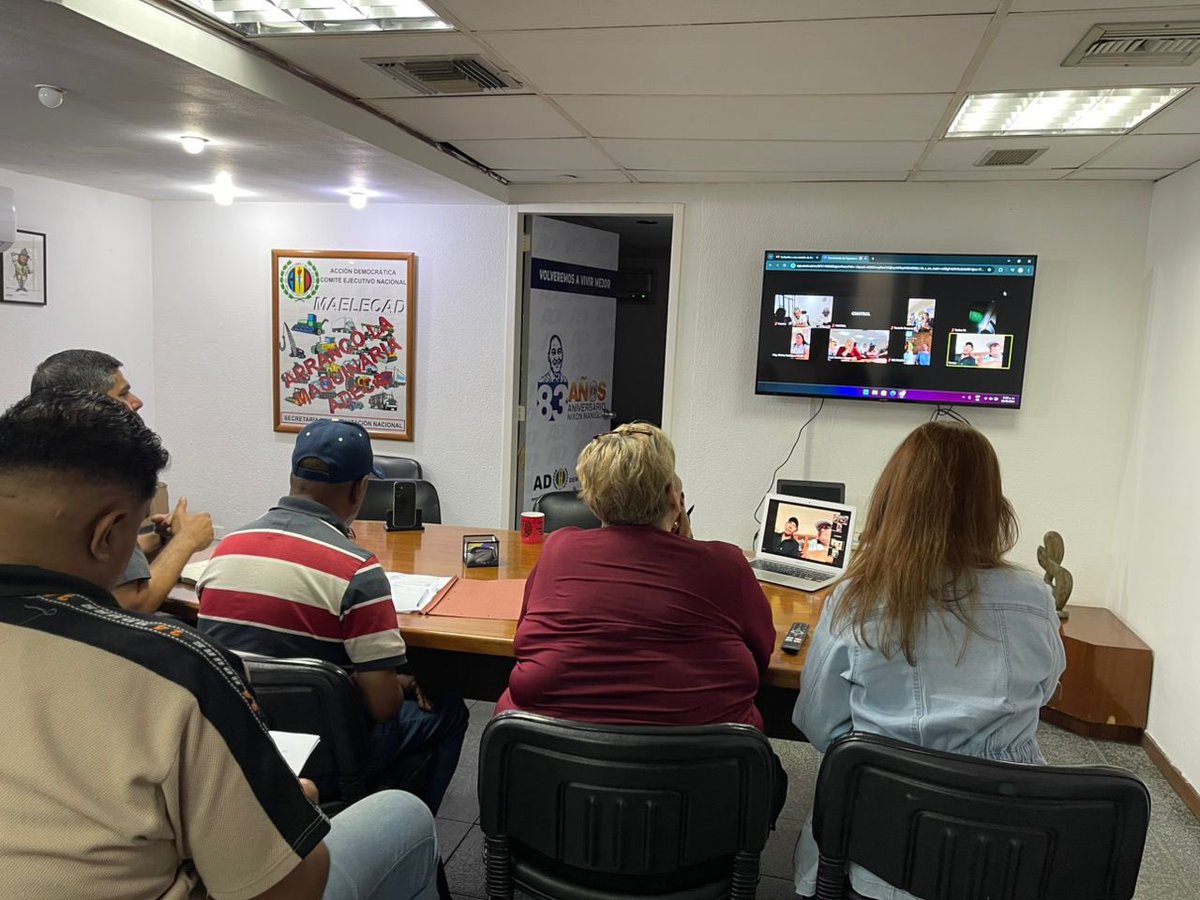 La Secretaría Nacional de Organización realiza encuentro virtual con las secretarías de Educación y Medio Ambiente, para la evaluación y el fortalecimiento de la estructura partidista. #AcciónDemocrática responsable con Venezuela, se organiza de cara al 2025. 🏳️