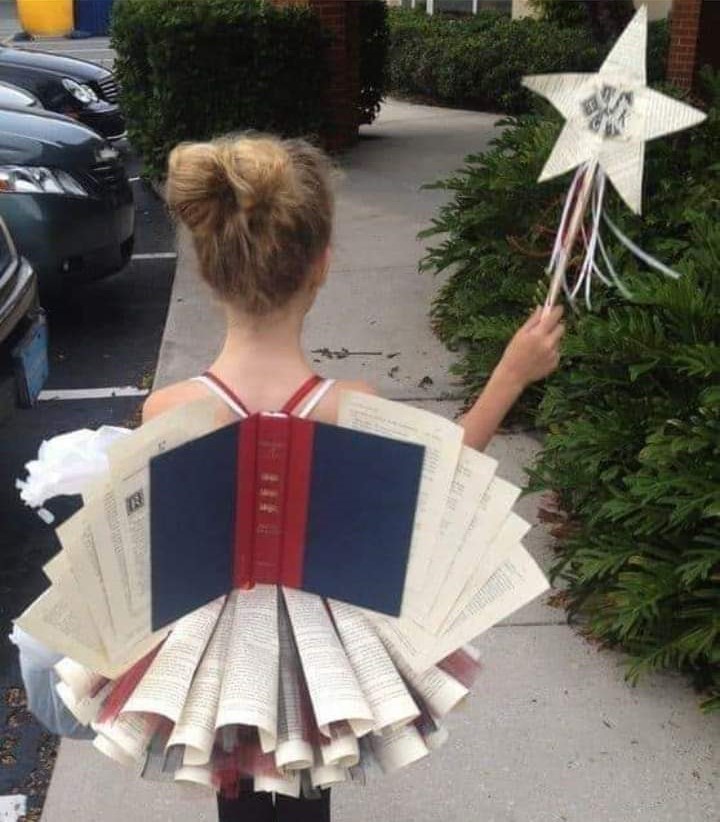 🎃📚Happy almost Halloween from the Book Fairy and the Ventura County Library Foundation. 📚🎃